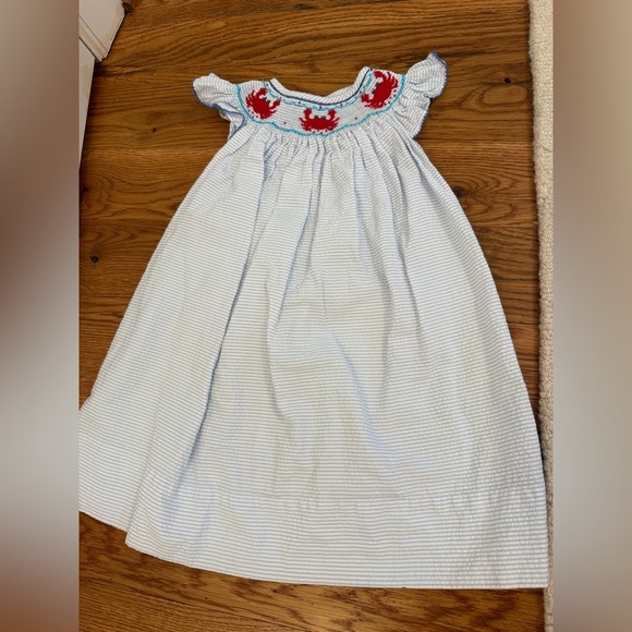 Classic Whimsy Smocked Seersucker Dress with Crabs size 24M - Picture 1 of 6